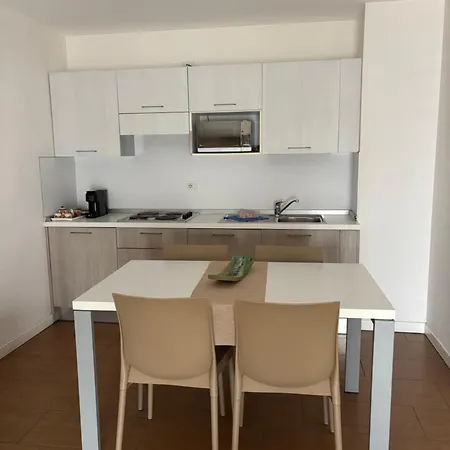 アパートホテル Atlantic 3*